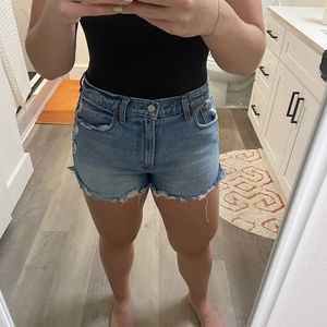 Abercrombie high rise mom Shorts